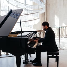 Русский Диктор