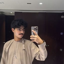 رجل عربي مسن