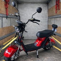 Voz Conversacional Masculina