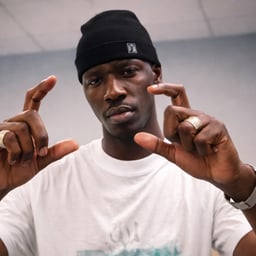 Rappeur Français Dynamique