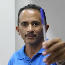 Manoel Gomes | Caneta Azul