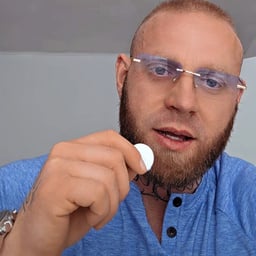 Klare Erzählerstimme