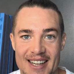 Alexander Dreymon 