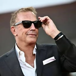 Kevin Costner 