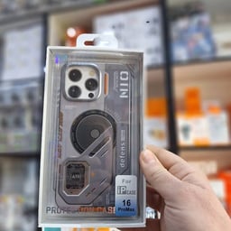 مصطفى محمود 