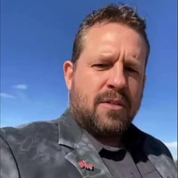 Honey please just get me the card 