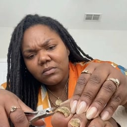 指甲油大妈（石）