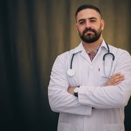 صوت عربي واضح وواثق اسمه احسان