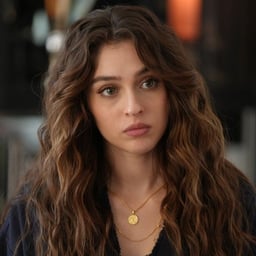 Doğal Konuşmacı Kadın