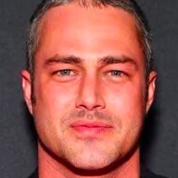 Taylor Kinney 