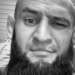 Voix Masculine Engagée