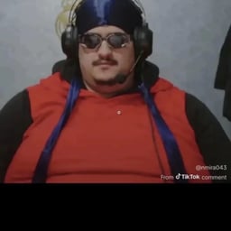 صوت إخباري واضح