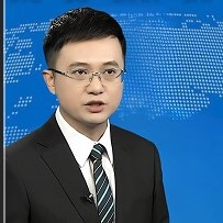 蓝色背景主持人