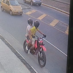 Voz Cálida y Amigable