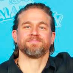 Charlie hunnam 