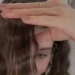 بنت صوت تعليق