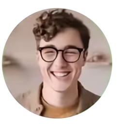 粉ぷんぷんの人