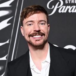 เสียงชายบรรยายเทคโนโลยี