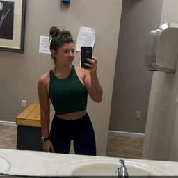 Hannah Barron outdoors 