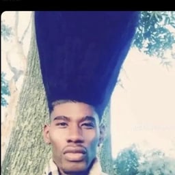 गहरी पुरुष आवाज़