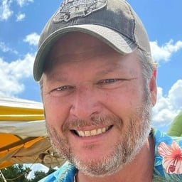 Blake Shelton 