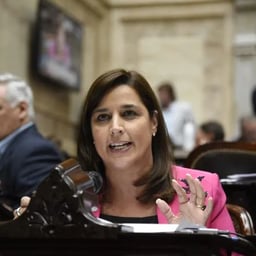 voz de locutor antiguo