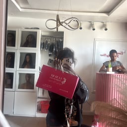 Calm Southern Speaker