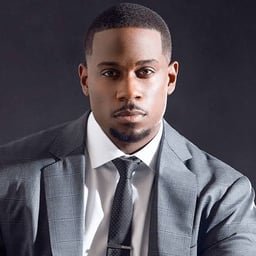 Derrick jaxn to kelly