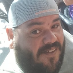 Hombre Español Relajado