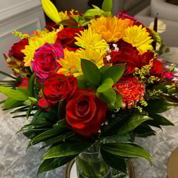 Lively Product Announcer