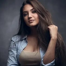 Simple - 02 mulher novinha